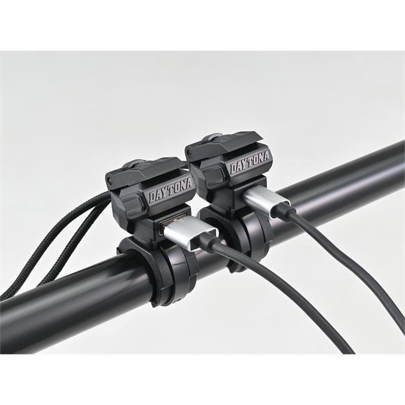 DAYTONA（デイトナ） バイク専用USB電源 2ポート Type-A+Type-C（QC3.0