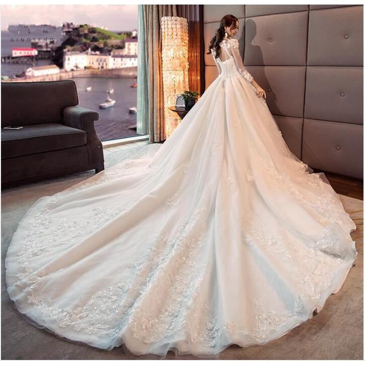 ロングトレーン ウェディングドレス 高級ウエディングドレス格安 激安お花嫁ドレス結婚式 二次会 パーディ 花嫁 2周年記念イベントが