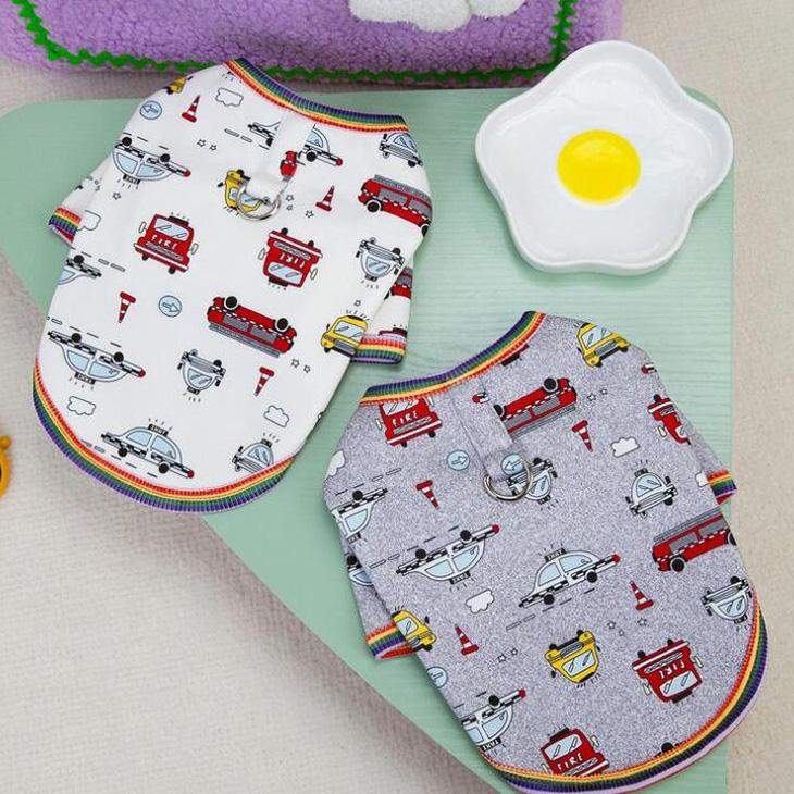 【最終値下げ】冬 犬 服 超可愛い ペット服 車柄 男の子用 ユニセックス 半袖 毛抜け防止 おしゃれ 室内着 お出かけ用 Dカン付き【a404】【送料無料】 |  | 02