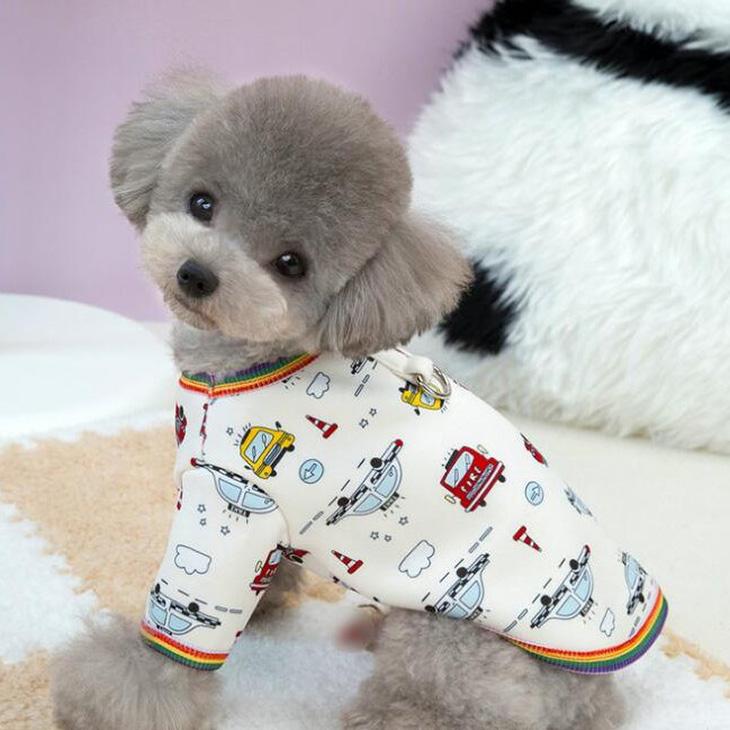 【最終値下げ】冬 犬 服 超可愛い ペット服 車柄 男の子用 ユニセックス 半袖 毛抜け防止 おしゃれ 室内着 お出かけ用 Dカン付き【a404】【送料無料】 |  | 06