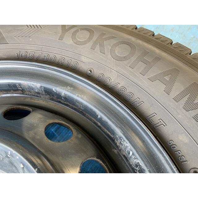 バリ山溝8割以上！スタッドレスタイヤ4本セット ヨコハマ アイスガード IG91 165/80R13 90/88N LT トヨタ純正ホイール13×5j PCD100 2017年製 ヨコハマタイヤ（YOKOHAMA TIRE） 中古タイヤ スタッドレスタイヤ 4本