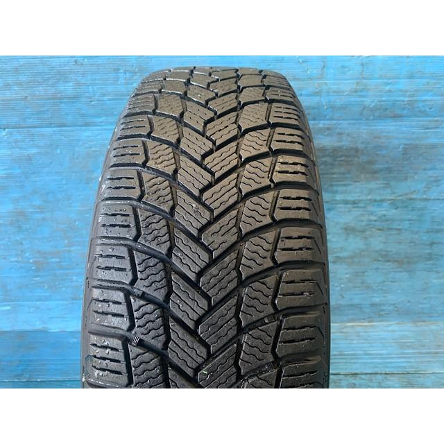 Volkswagen アルミホイール 15インチ スタッドレスタイヤ4本セット フォルクスワーゲン 中古 15インチ スタッドレスタイヤ&ホイール