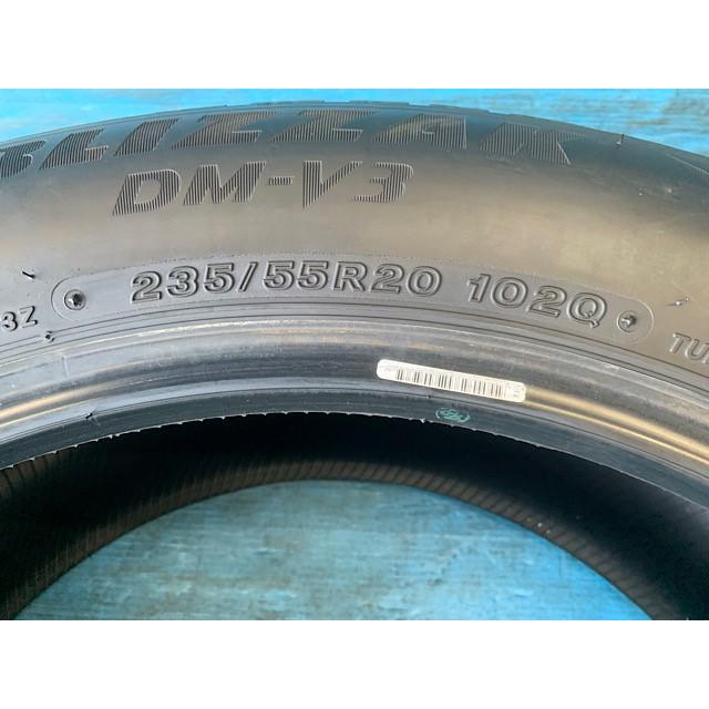 中古 20インチ スタッドレスタイヤ 4本セット ブリヂストン ブリザックDM-V3 235/55R20 江戸川店の画像
