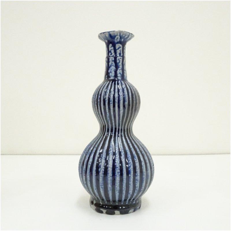 益子焼 明石庄作造 塩釉鎬花生（共箱） : 茶道具と掛軸のショップ