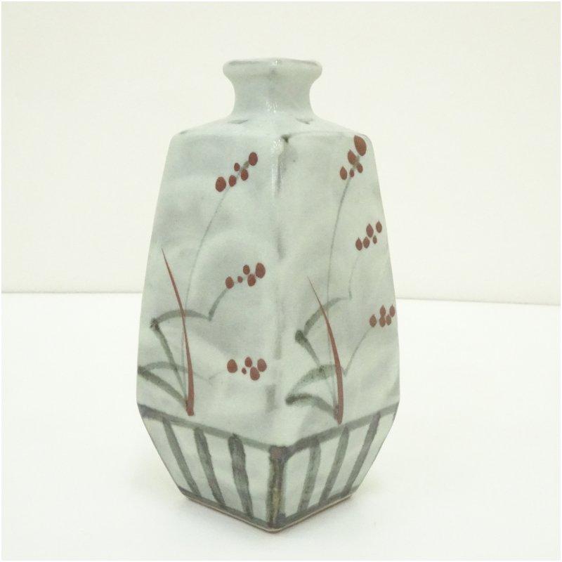 新晶窯 加藤賢司造 鉄描赤彩四方花入（共箱） : 茶道具と掛軸の