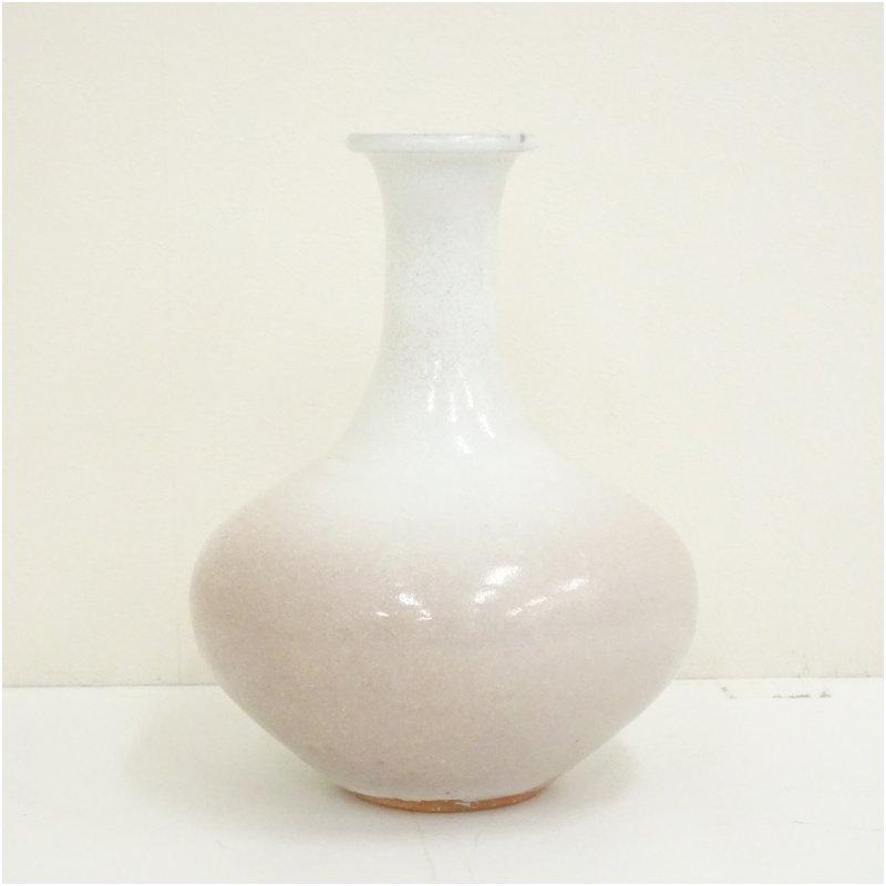 萩焼　坂田慶造造　萩白釉下蕪花入（共箱）