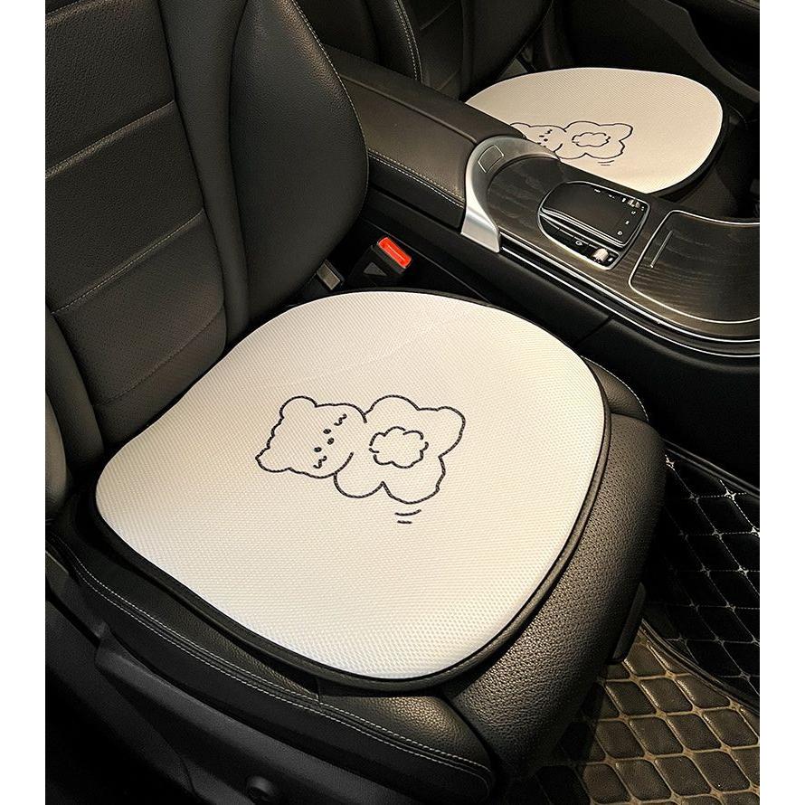 座布団 シート用マット 車用 クマのイラスト 漫画風 2枚セット Mta7127c044 ノイシュタットyahoo 店 通販 Yahoo ショッピング