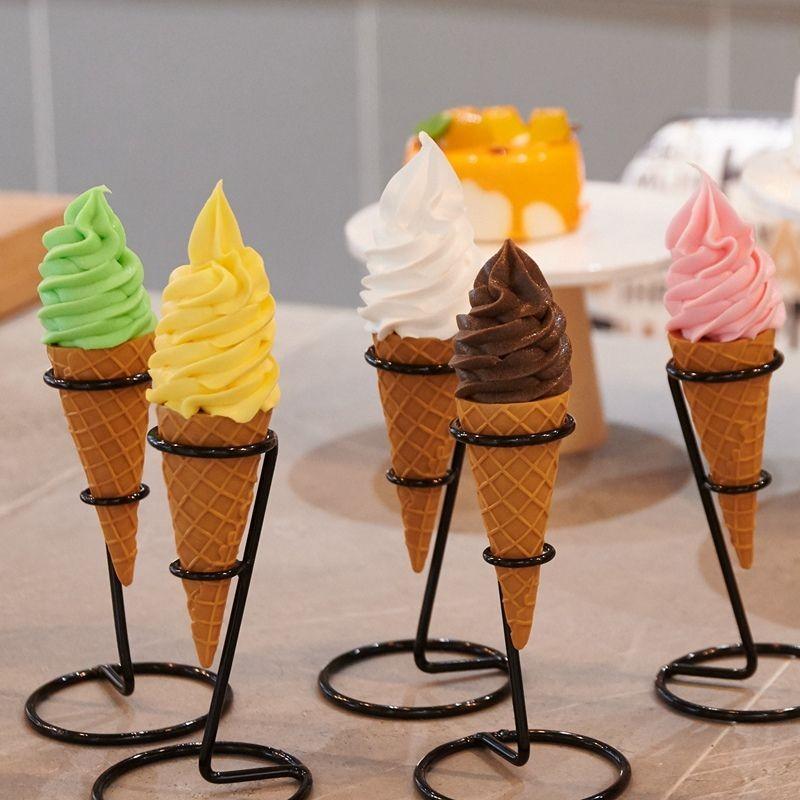 ソフトクリームマシーンとライト、食品サンプルセット