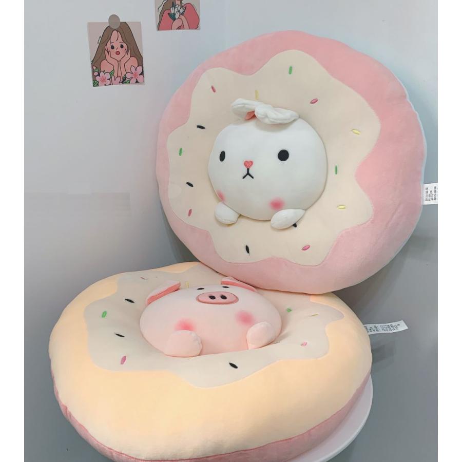 クッション ドーナツから顔を出す動物 ぬいぐるみ風 ブタ Och31c033 ノイシュタットyahoo 店 通販 Yahoo ショッピング