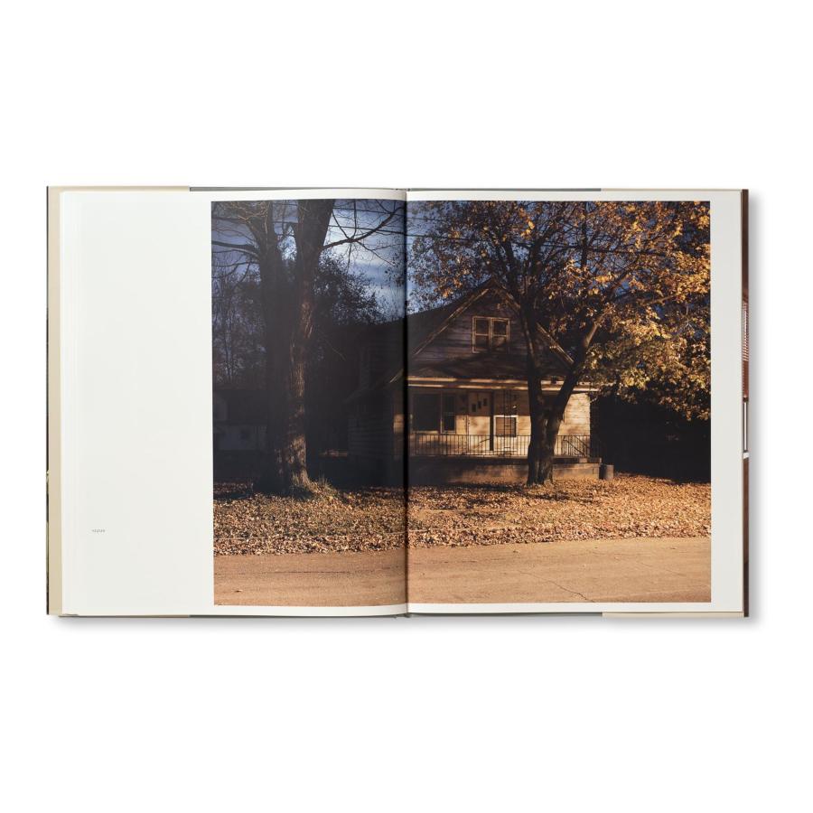 Todd Hido: House Huntingの画像