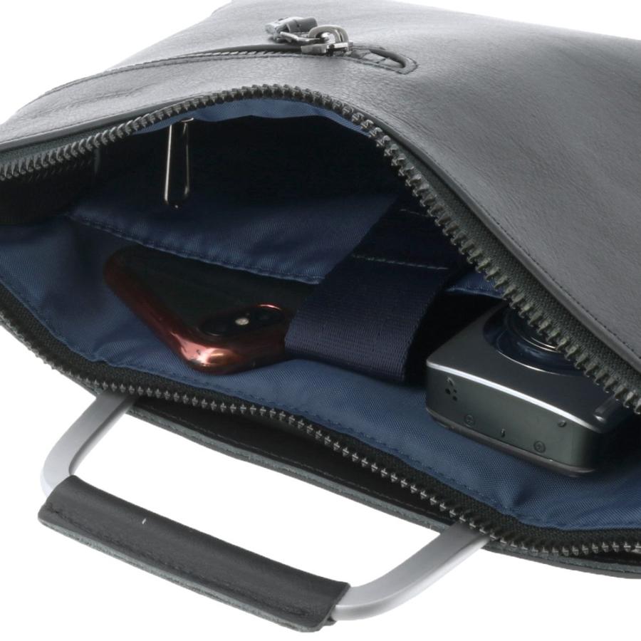 MOUSTACHE（ムスタッシュ） 最大P+16% ！ ショルダーバッグ クラッチ