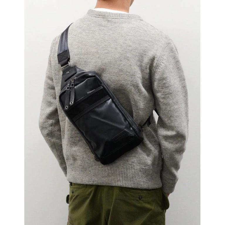 【美品】マスターピース/ナイロン×レザーボディバッグ/デンシティ/スリングバッグ マスターピース master-piece デンシティ Density スリングバッグ
