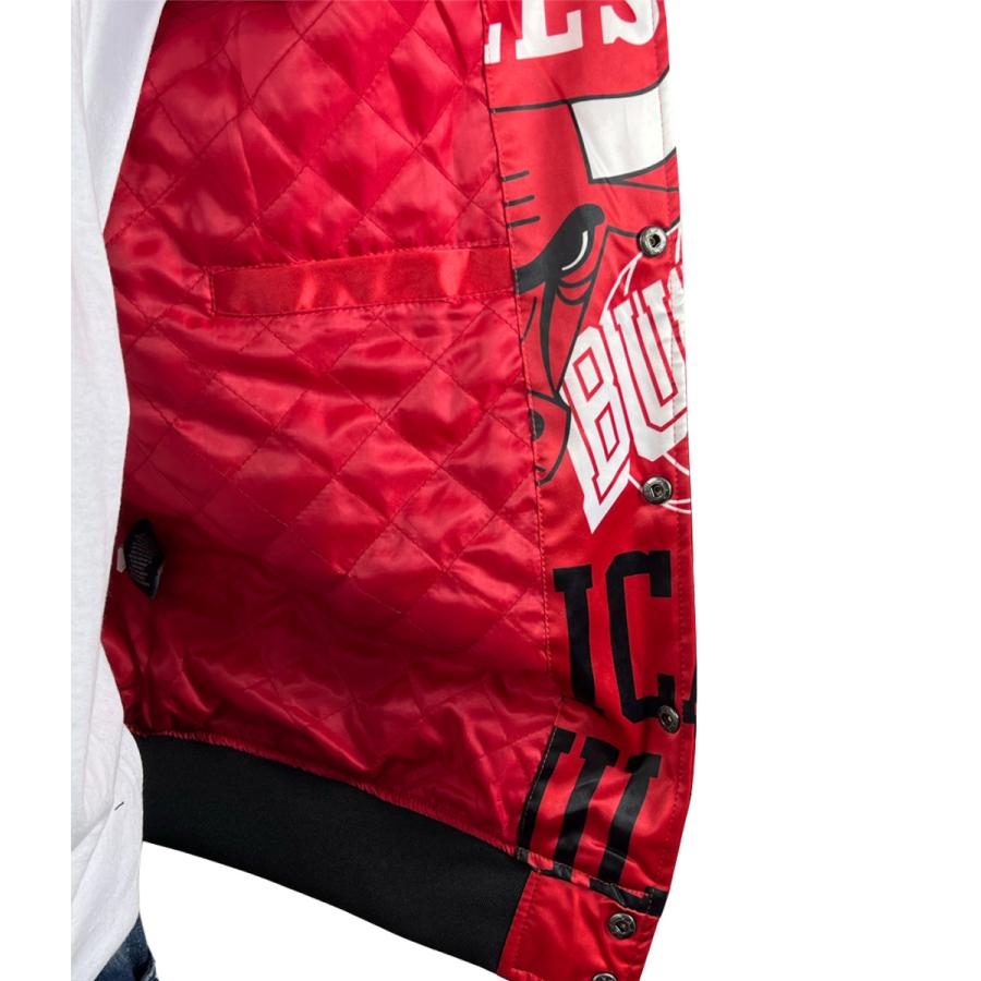 シカゴブルズ サテン ジャケット スタジャン BULLS 赤 レッド 総 シカゴブルズ サテン ジャケット スタジャン BULLS 赤 レッド 総