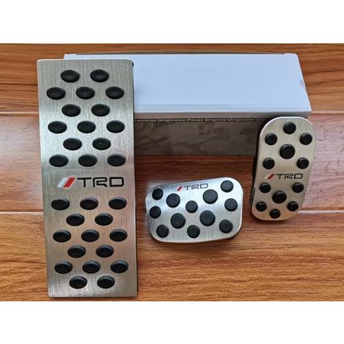 TRD トヨタ車 高品質 アルミペダル＆ヒールプレート４点セット【一点物】 Amazon | トヨタ TRD 純正 メタル付 プレミアム ヒールパッド