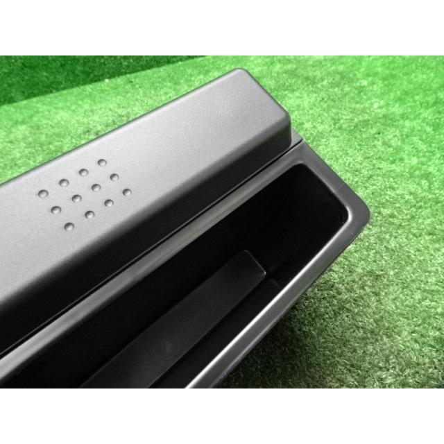 ☆特価SALE トヨタ C-HR・NGX50・ZYX10・純正フリーボックス・ステー付