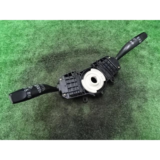 ホンダ フィット 1 3a Gd2 H16年 コンビネーションスイッチ ライティング ターンスイッチ ワイパー ウィンカー ヘッドライトスイッチ H 003 セカンドパーツストア2号店 通販 Yahoo ショッピング