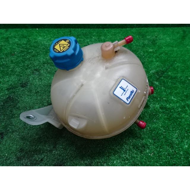 新品未使用パンダ141 リザーバータンク冷却水タンク キャップ付き