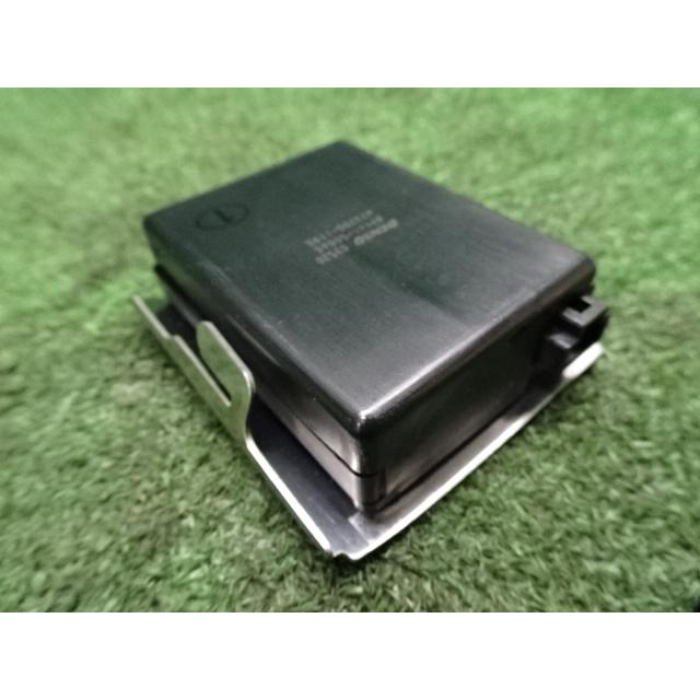 レクサス LS600h・UVF45 後期 H27年式・レインセンサー・89941