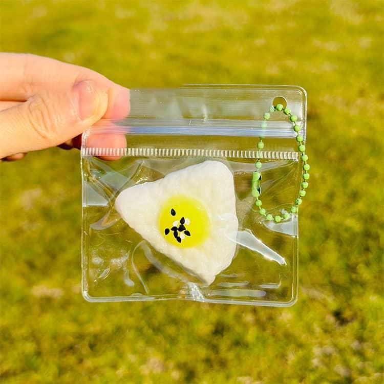 袋のまま キーホルダー ふわとろ 水感スクイーズ ミニサイズ いちご 高