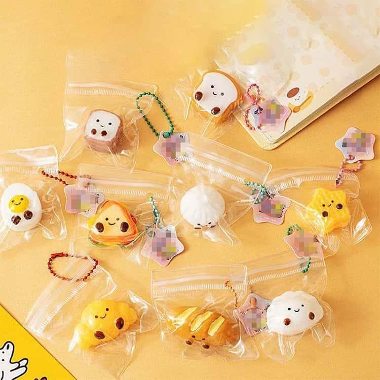 暇つぶし パン 握る玩具 トースト ミニスクイーズ 8個セット チャーム