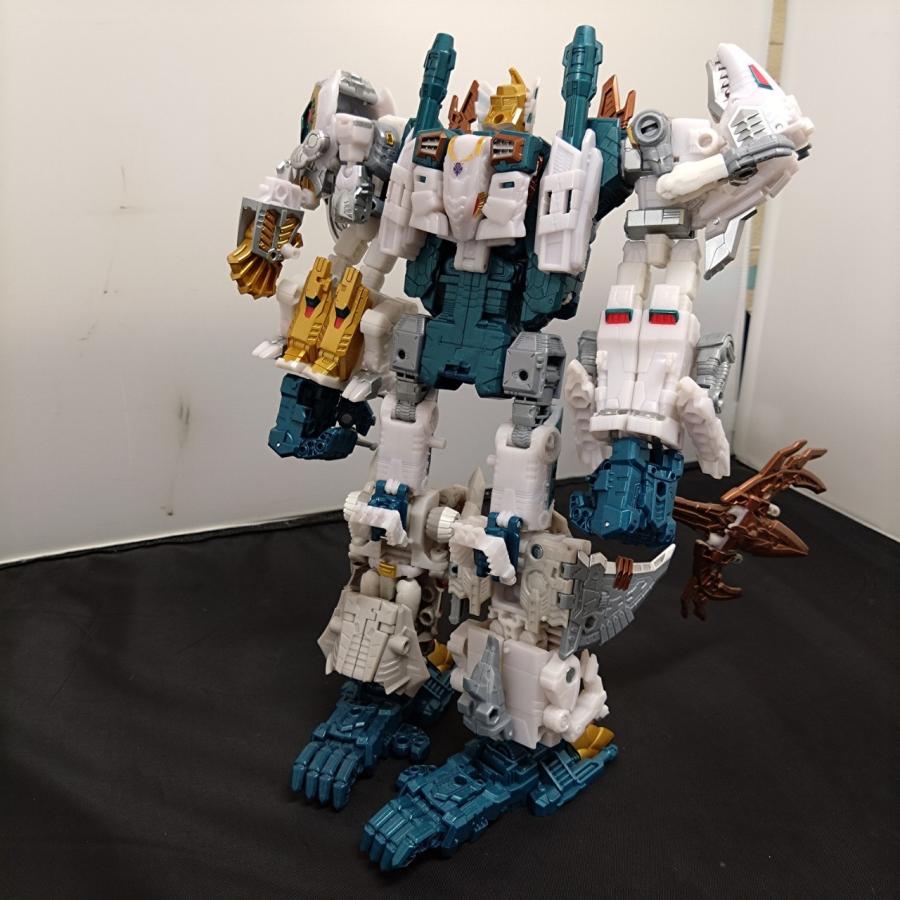 送料無料】タカラトミー TAKARA TOMY トランスフォーマー 