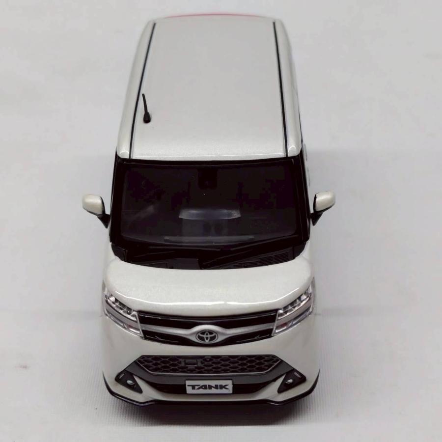 トヨタ（TOYOTA） 【送料無料】TOYOTA TANK ミニカー カラーサンプル