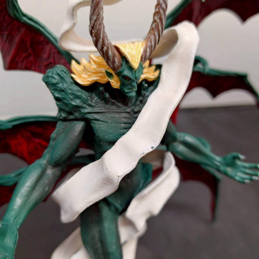 フリュー 【送料無料】フリュー 真女神転生フィギュア ルシファー