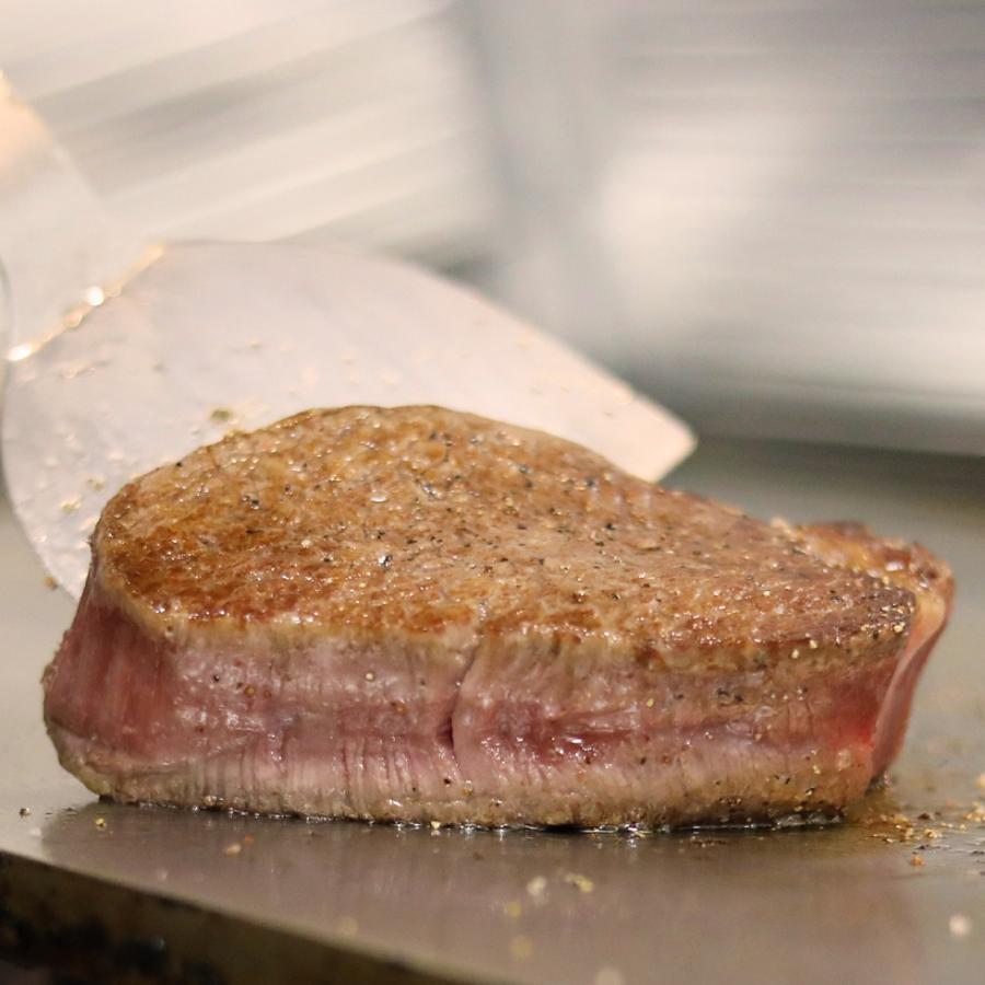 神戸牛 ステーキ ギフト シャトーブリアン 150g×2枚(300g) 牛肉 厚切りヒレ ヘレ 内祝い 高級 |  | 03