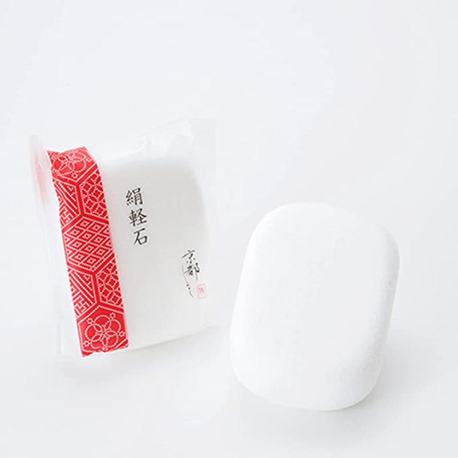 フェイスケア シルク パフ 軽石 京都しるく【贈り物にも最適な京都しるく人気のフェイスケア＆絹軽石ギフトセット！もらって嬉しいギフトボックス入り】 爆買 |  | 04