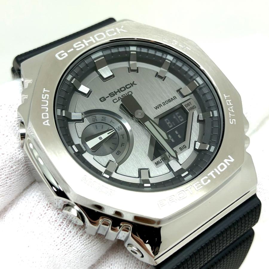 カシオ G-SHOCK ジーショック GM-2100-1AJF メタルカバード 楽天市場】カシオ Gショック メタルカバード シルバー＆ブラック
