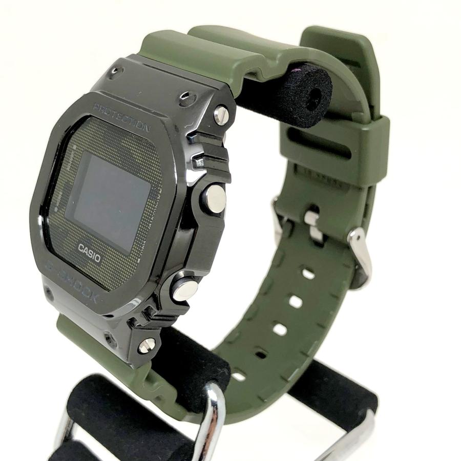 【美品】CASIO G-SHOCK 腕時計 迷彩柄 GM-5600B 美品◇ジーショック 腕時計 GM-5600B メタルベゼル 迷彩柄 G