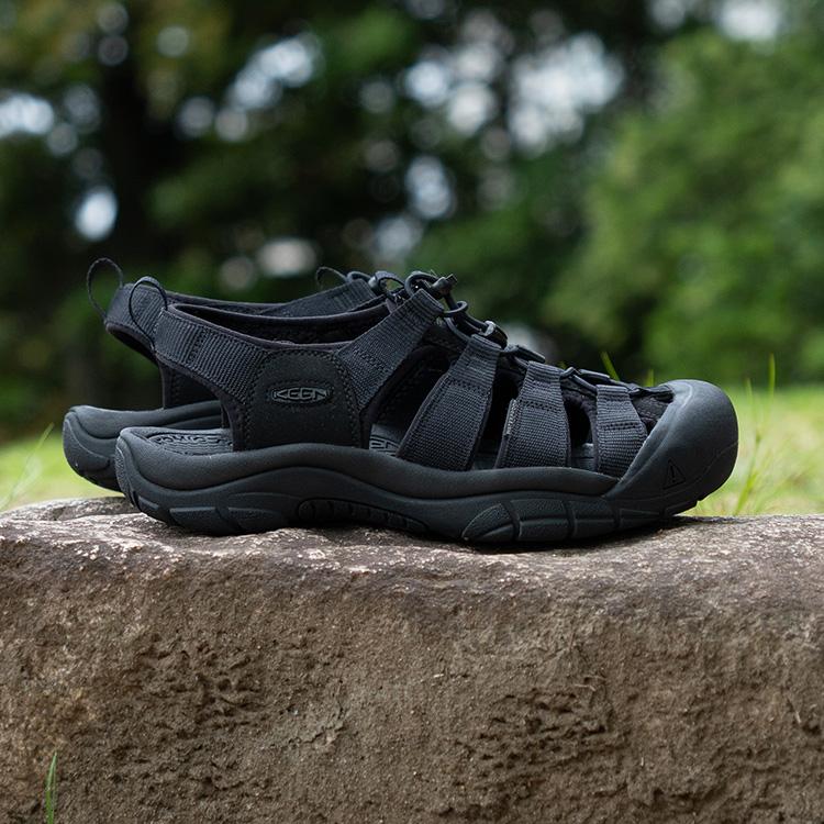 KEEN（キーン） NEWPORT H2 ニューポート H2 1022258 トリプルブラック 