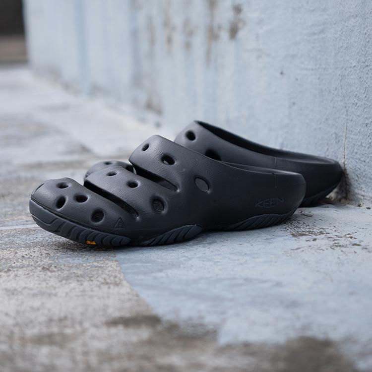 KEEN（キーン） YOGUI ヨギ 1028957 ブラック/マグネット : NEXT FOCUS