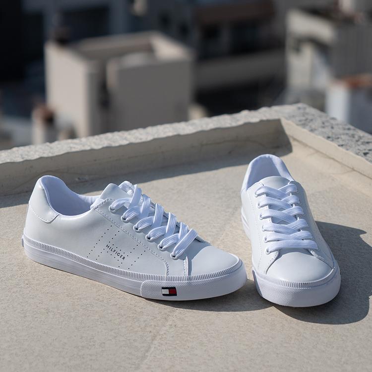 TOMMY HILFIGER トミーヒルフィガー LUSTER ホワイトの画像