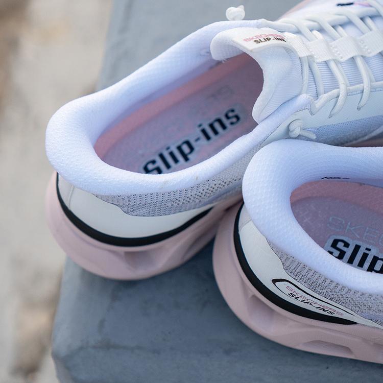 SKECHERS（スケッチャーズ） SLIP-INS スリップインズ グライド