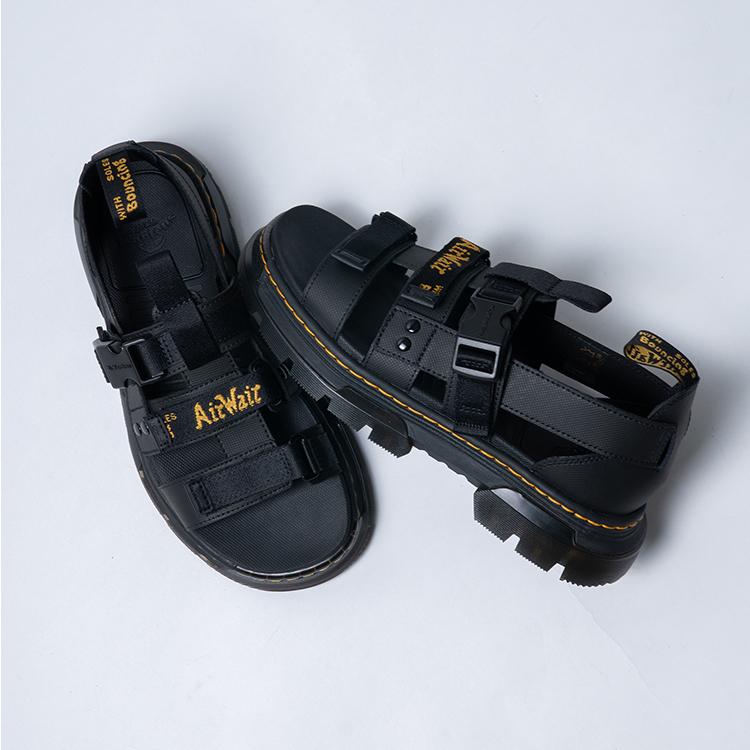 Dr.Martens サンダル　ピアソン Dr.Martens Pearson BLACK（ドクターマーチン ペアソン-ブラック