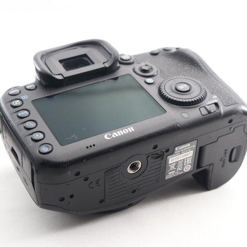 Canon デジタル一眼レフカメラ EOS 7D Mark IIボディ EOS7DMK2 Canon デジタル一眼レフカメラ EOS 7D Mark IIボディ EOS7DMK2
