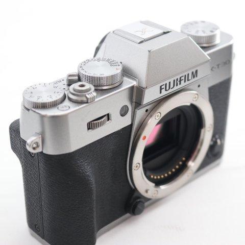 富士フイルム(FUJIFILM) ミラーレス一眼カメラ X-T30ボディ シルバー X-T30-Sの画像
