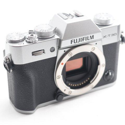 FUJIFILM X-T30 II シルバー　ミラーレス一眼 ボディ 富士フイルム(FUJIFILM) ミラーレス一眼 X-T30IIボディ シルバー F X