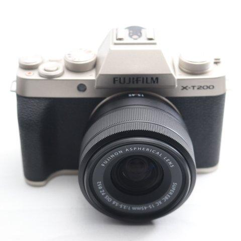 富士フイルム(FUJIFILM) ミラーレス一眼カメラ X-T200レンズキット
