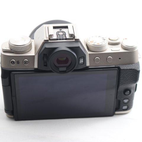 富士フイルム(FUJIFILM) ミラーレス一眼カメラ X-T200レンズキット