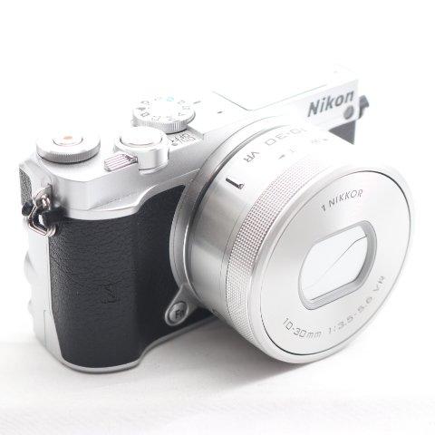 Nikon ミラーレス一眼 Nikon1 J5 ダブルレンズキット シルバー J5WLKSL 