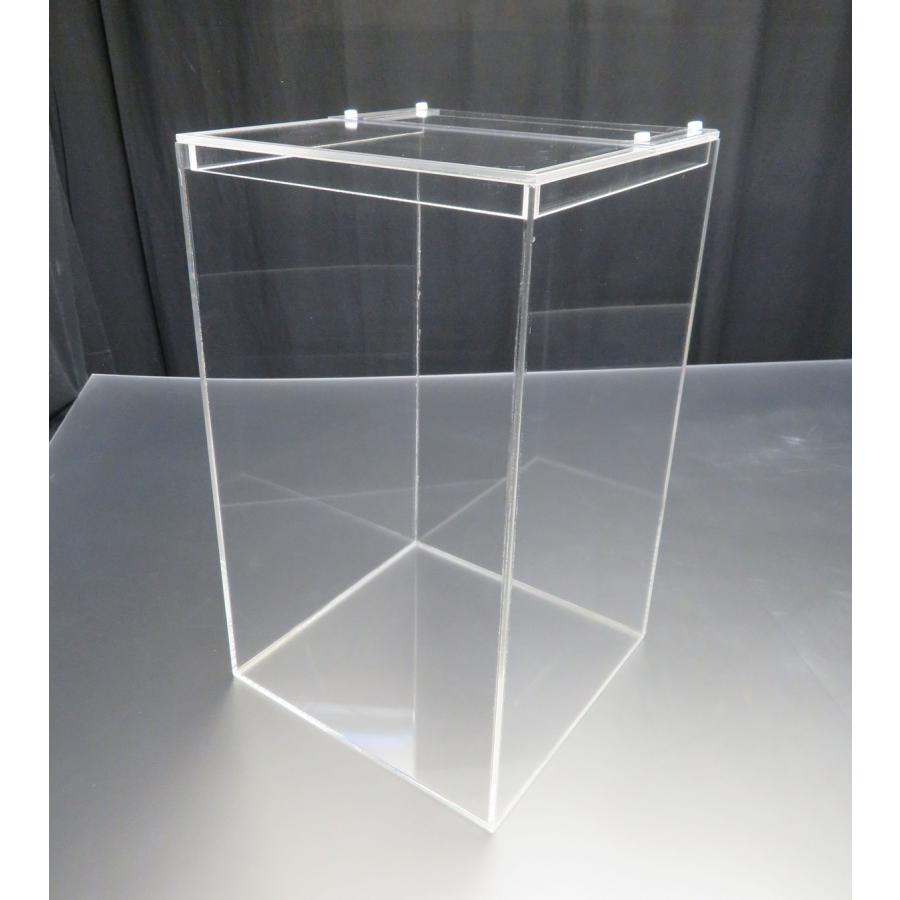 アクリル水槽、w650d350h350蓋2枚付き。