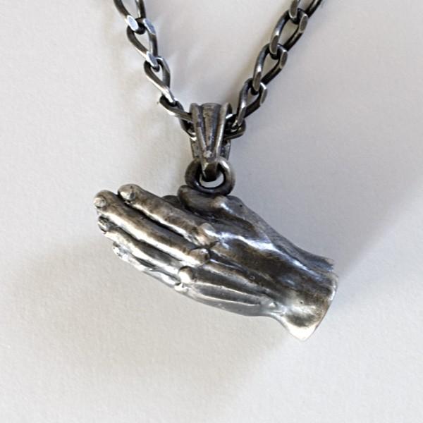 [Praying ? hands]　チェーン付き　プレイング？ハンズ　祈りの手　ハンドサイン　FXXK　シルバ−　メンズ　ネックレス　ペンダント