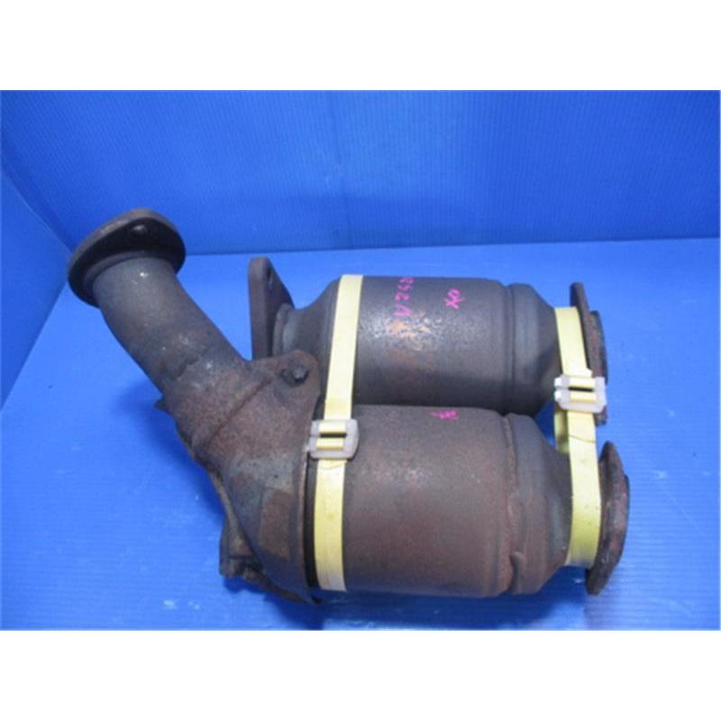 トヨタ 純正 クラウンマジェスタ 《 UZS207 》 触媒 18450-38060