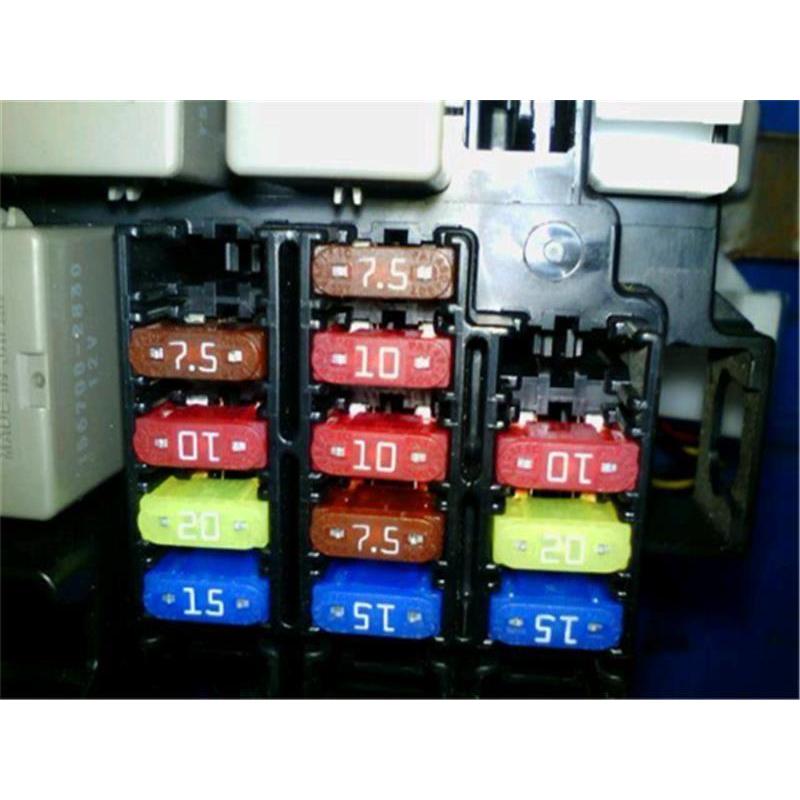 PSA10 ３点セット ダイハツ 純正 ハイゼット 《 S331V 》 ヒューズボックス P10200