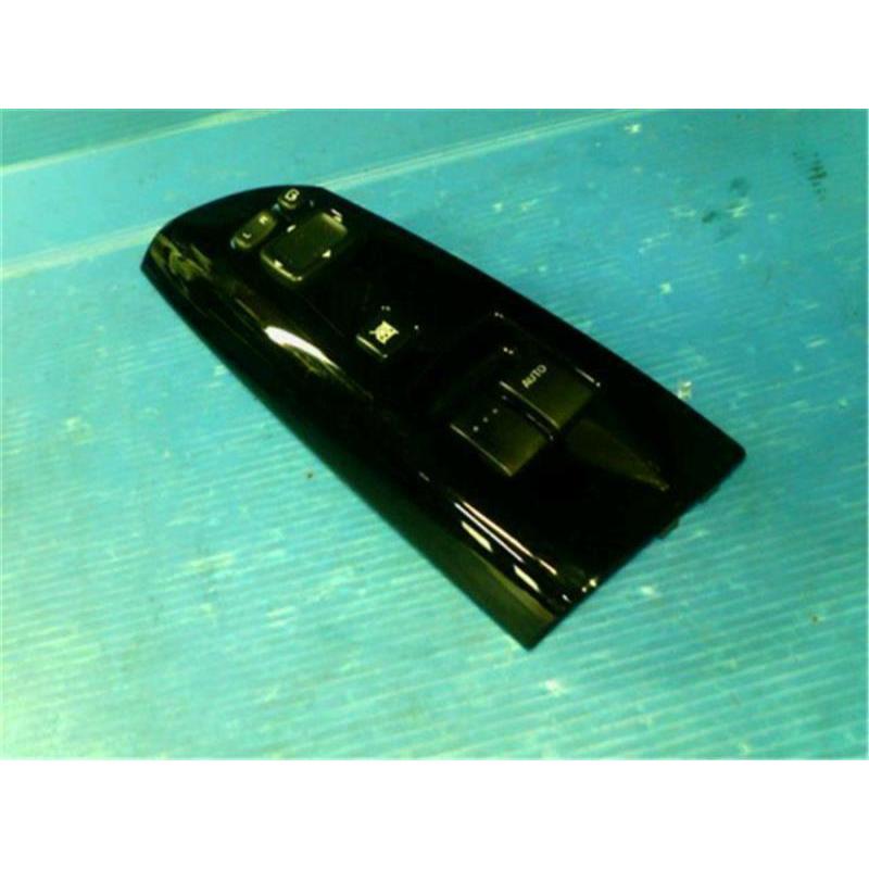 マツダ 純正 RX8 《 SE3P 》 パワーウィンドウスイッチ P10200