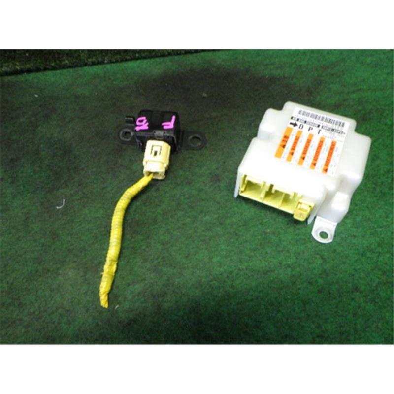 スズキ 純正 ハスラー 《 MR31S 》 エアバッグコンピューター P10300 