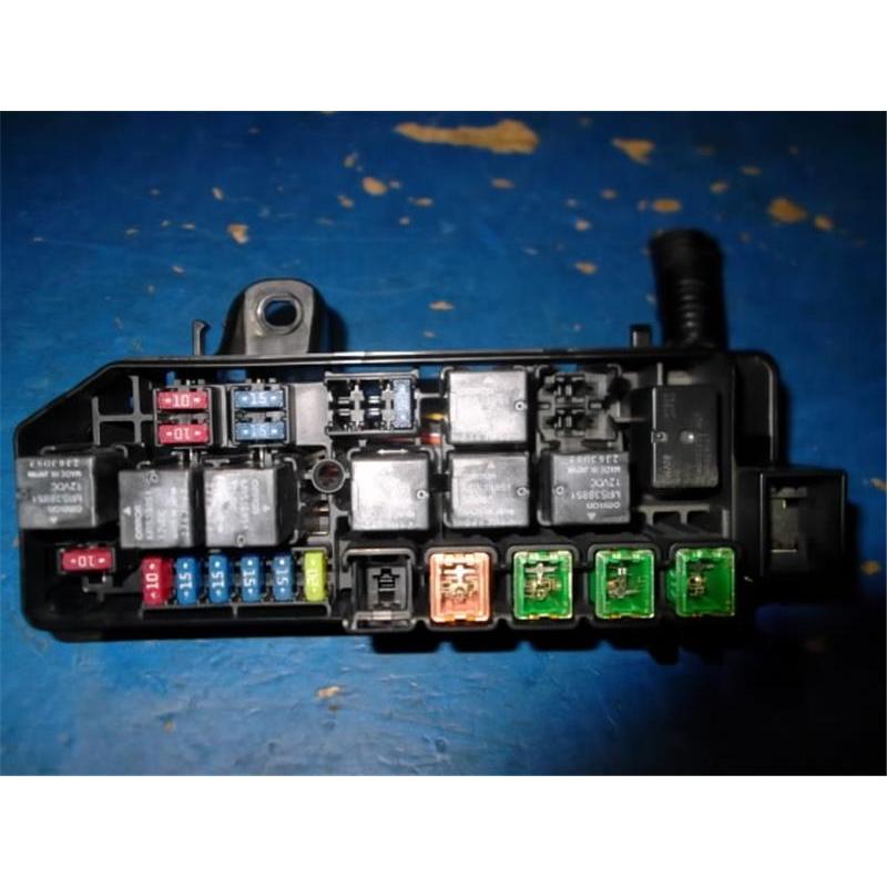 三菱 純正 ekワゴン 《 H81W 》 ヒューズボックス P10400