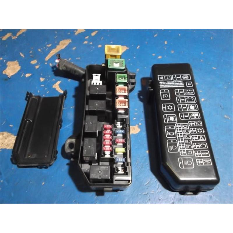 三菱 純正 ミニカ 《 H47A 》 ヒューズボックス P10400-19004550
